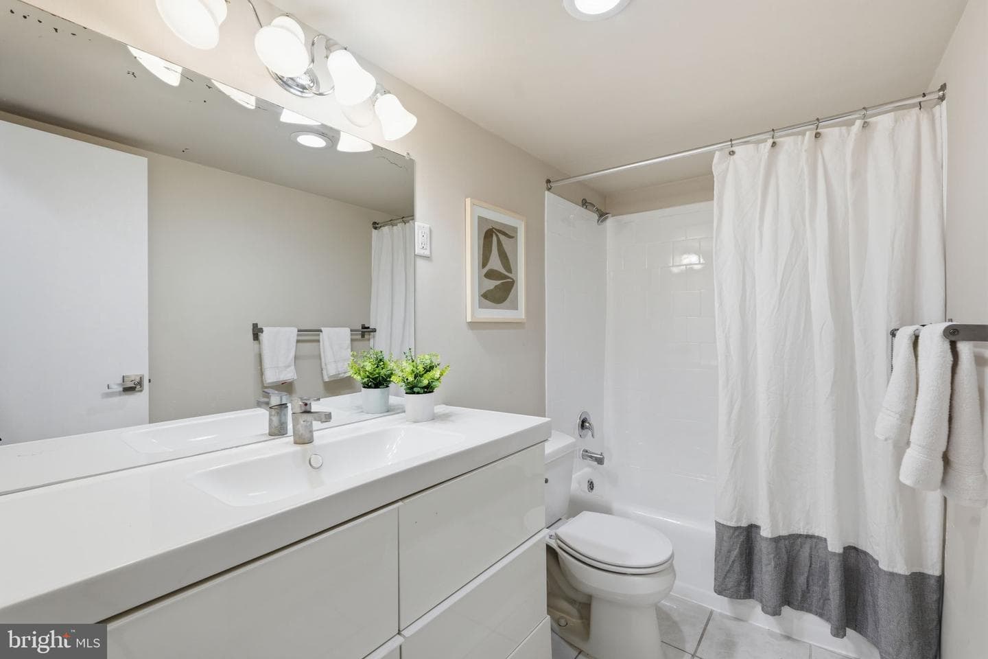 801 N Pitt Street #706 photo 9