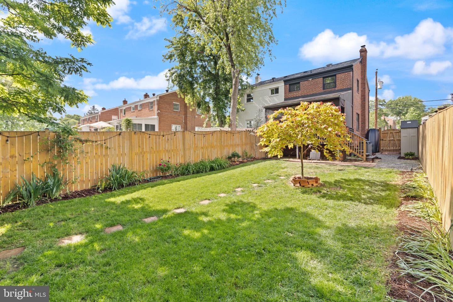 4420 Vermont Avenue photo 35