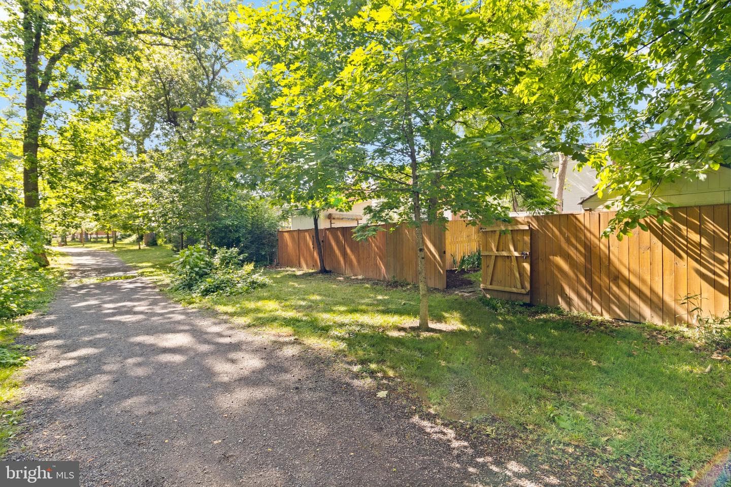 4420 Vermont Avenue photo 37