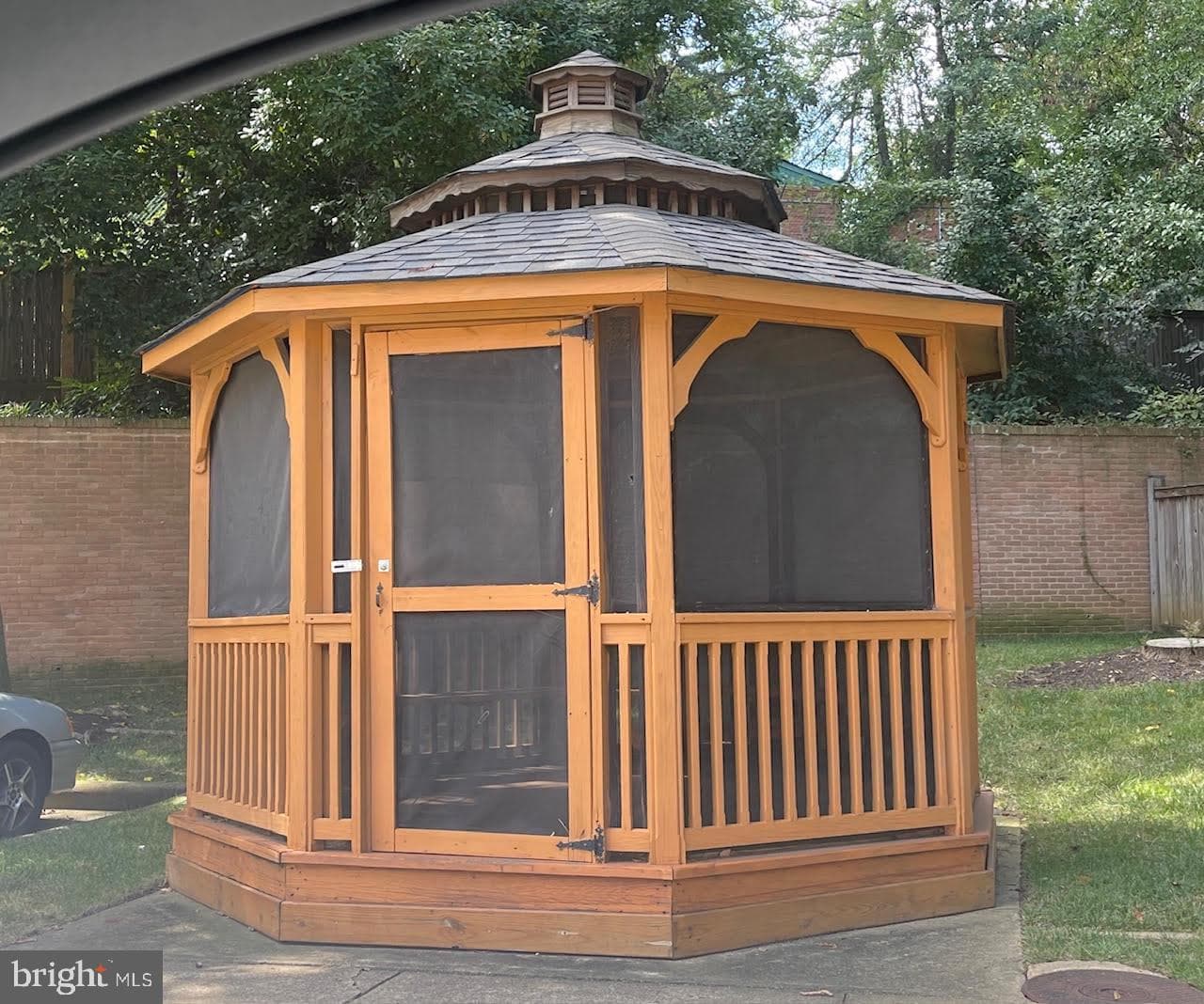 122 Sanborn Place photo 41