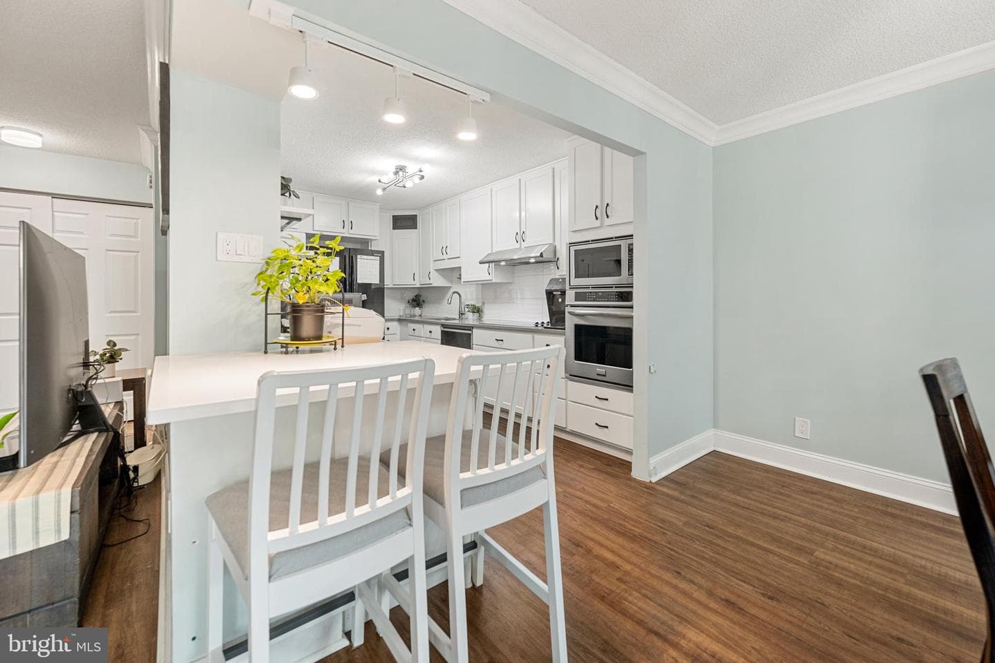 203 Yoakum Parkway #609 photo 12