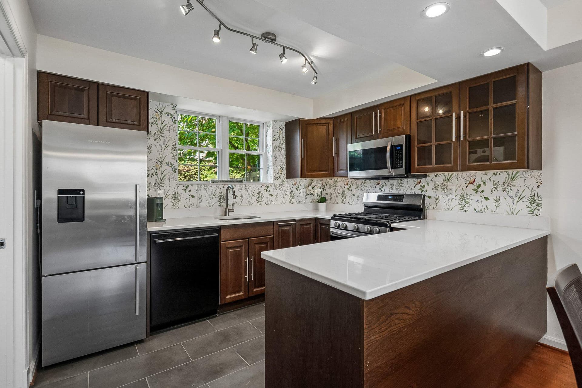3812 Jason Avenue photo 11