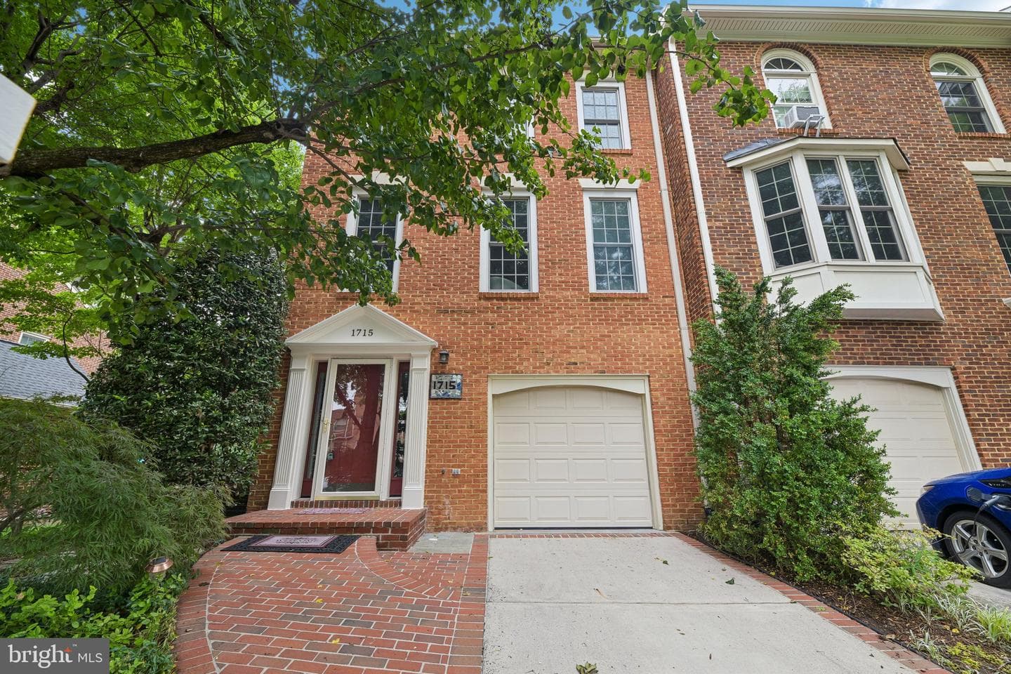 1715 Dogwood Drive photo 4