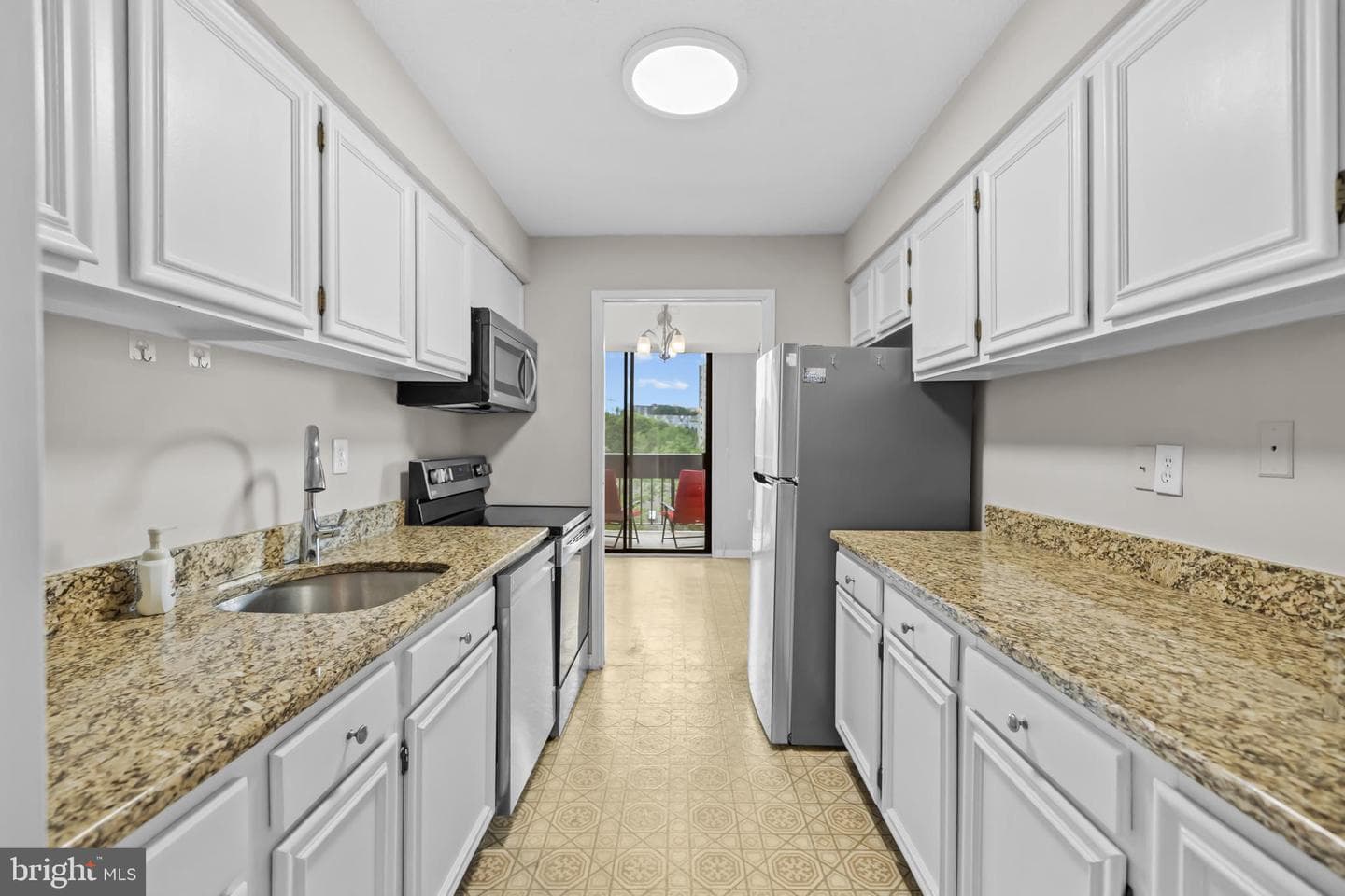 5300 Holmes Run Parkway #815 photo 13