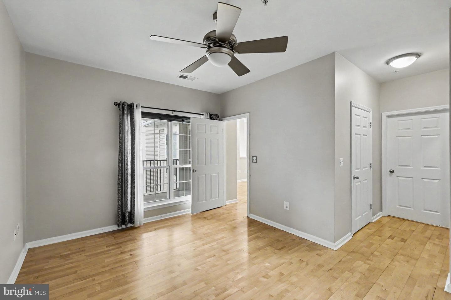 4852 Eisenhower Avenue #434 photo 34