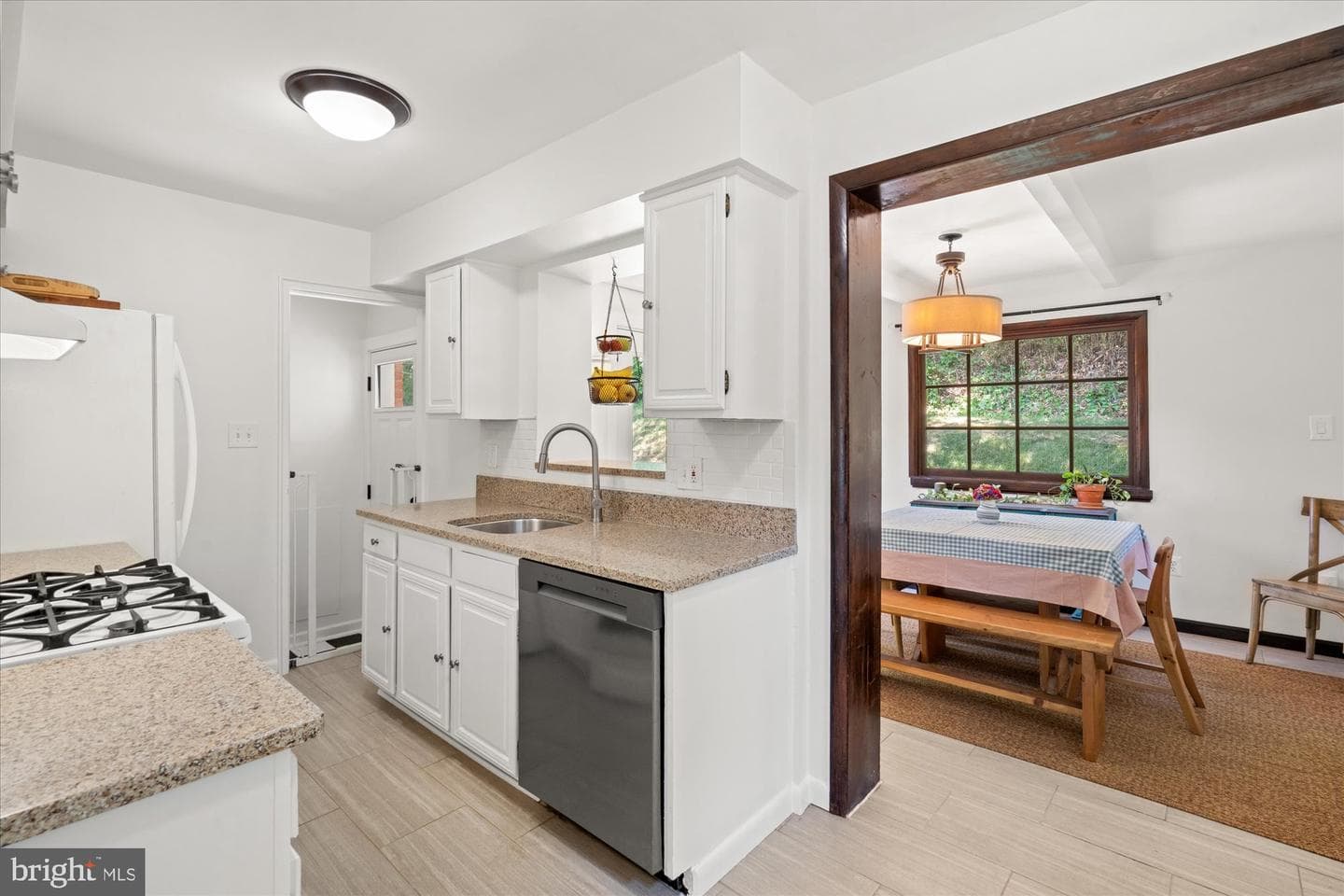 3117 King Street photo 10