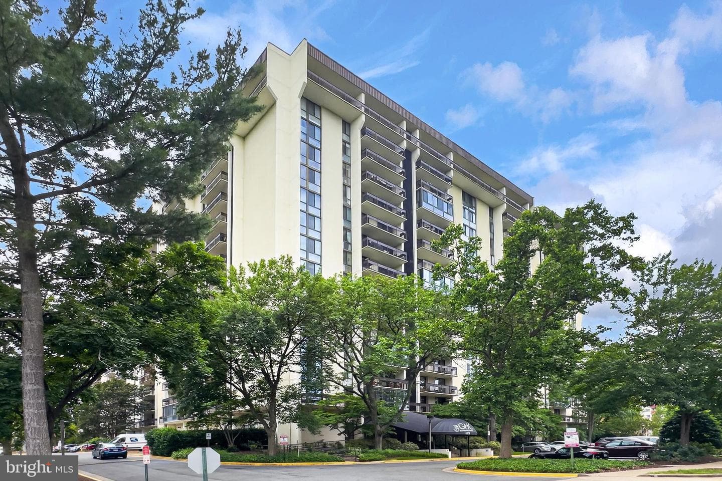 5300 Holmes Run Parkway #906, Alexandria