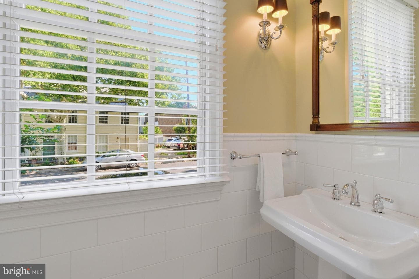808 Oronoco Street photo 21