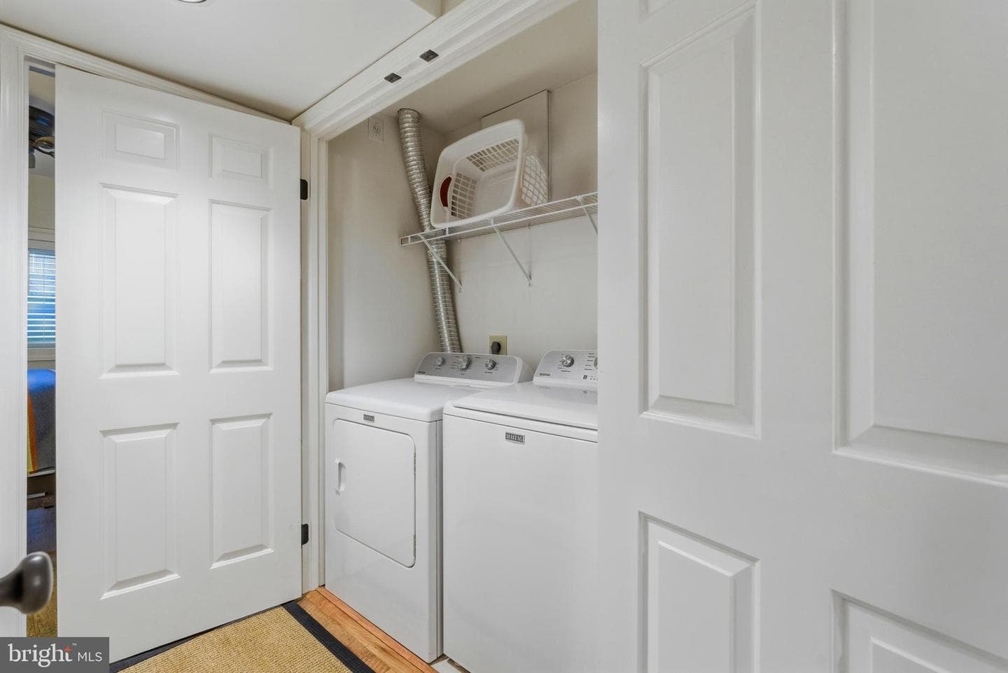808 Oronoco Street photo 29