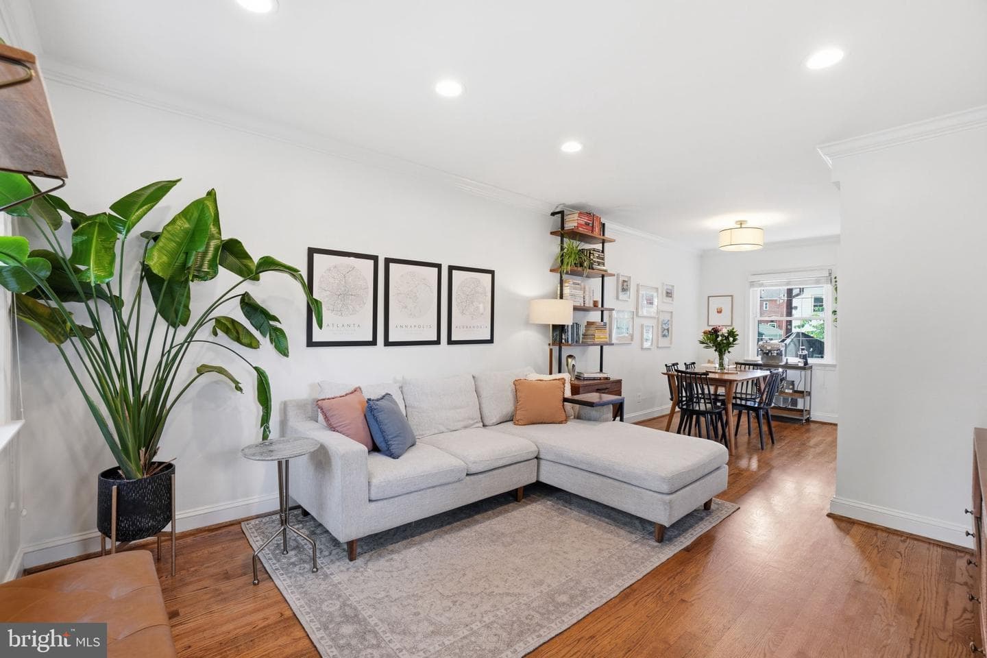 11 E Mason Avenue photo 3