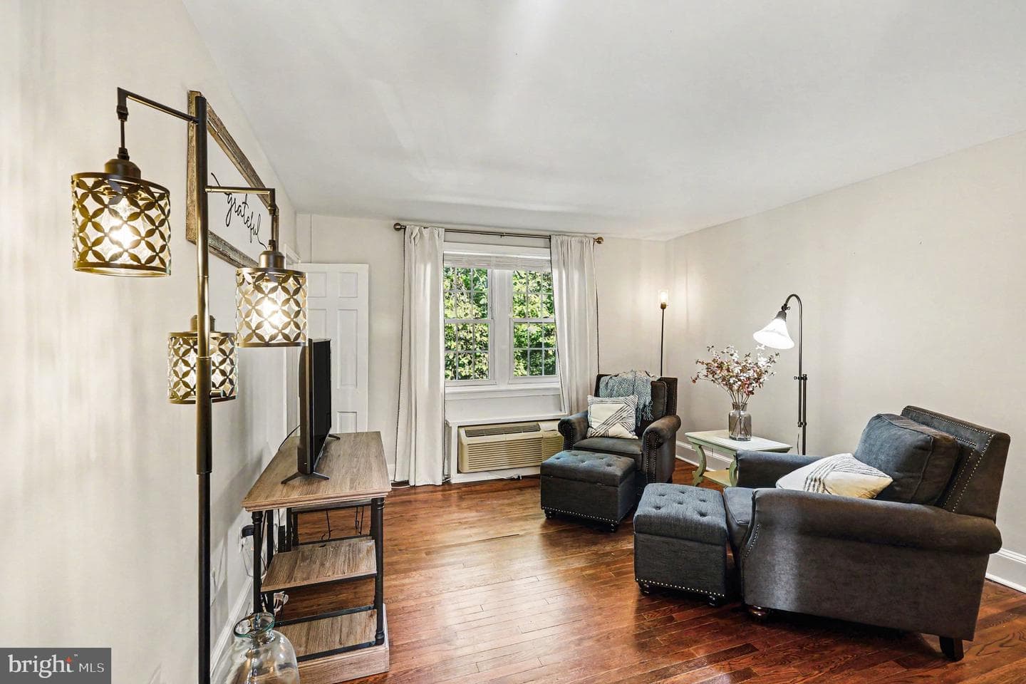 3405 Commonwealth Avenue #b photo 2