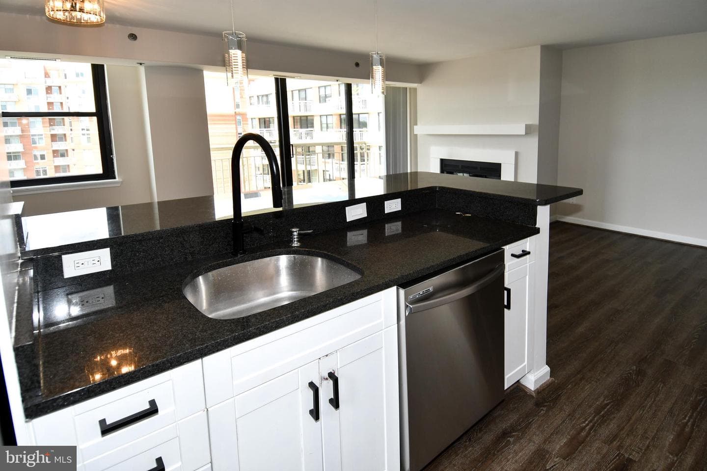1200 Braddock Place #715 photo 13