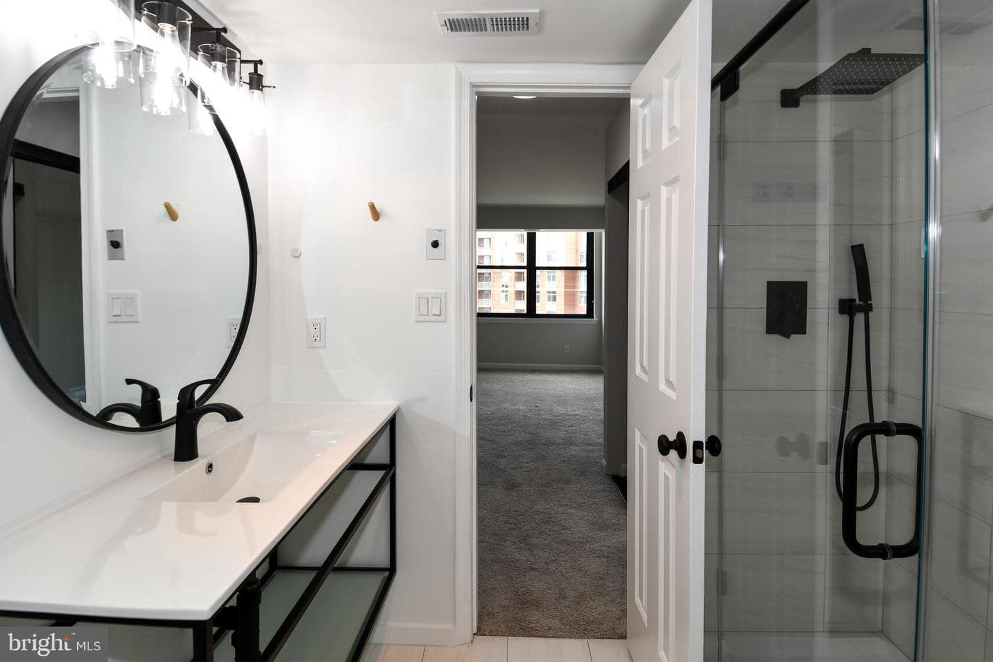 1200 Braddock Place #715 photo 39