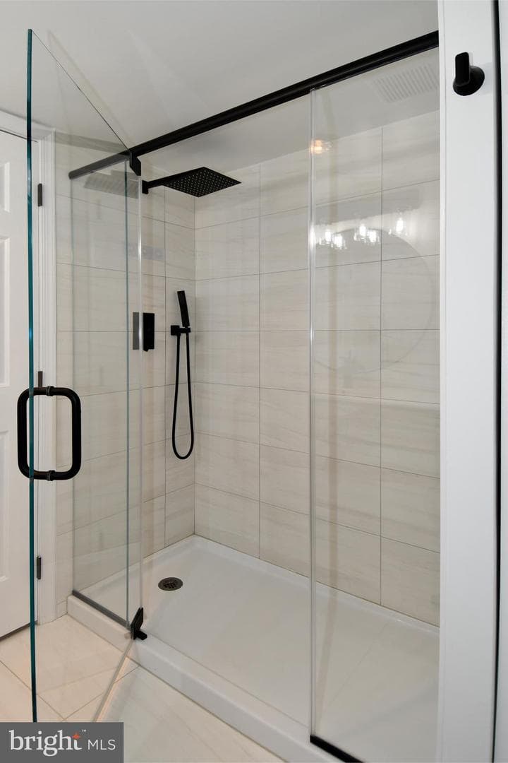 1200 Braddock Place #715 photo 40