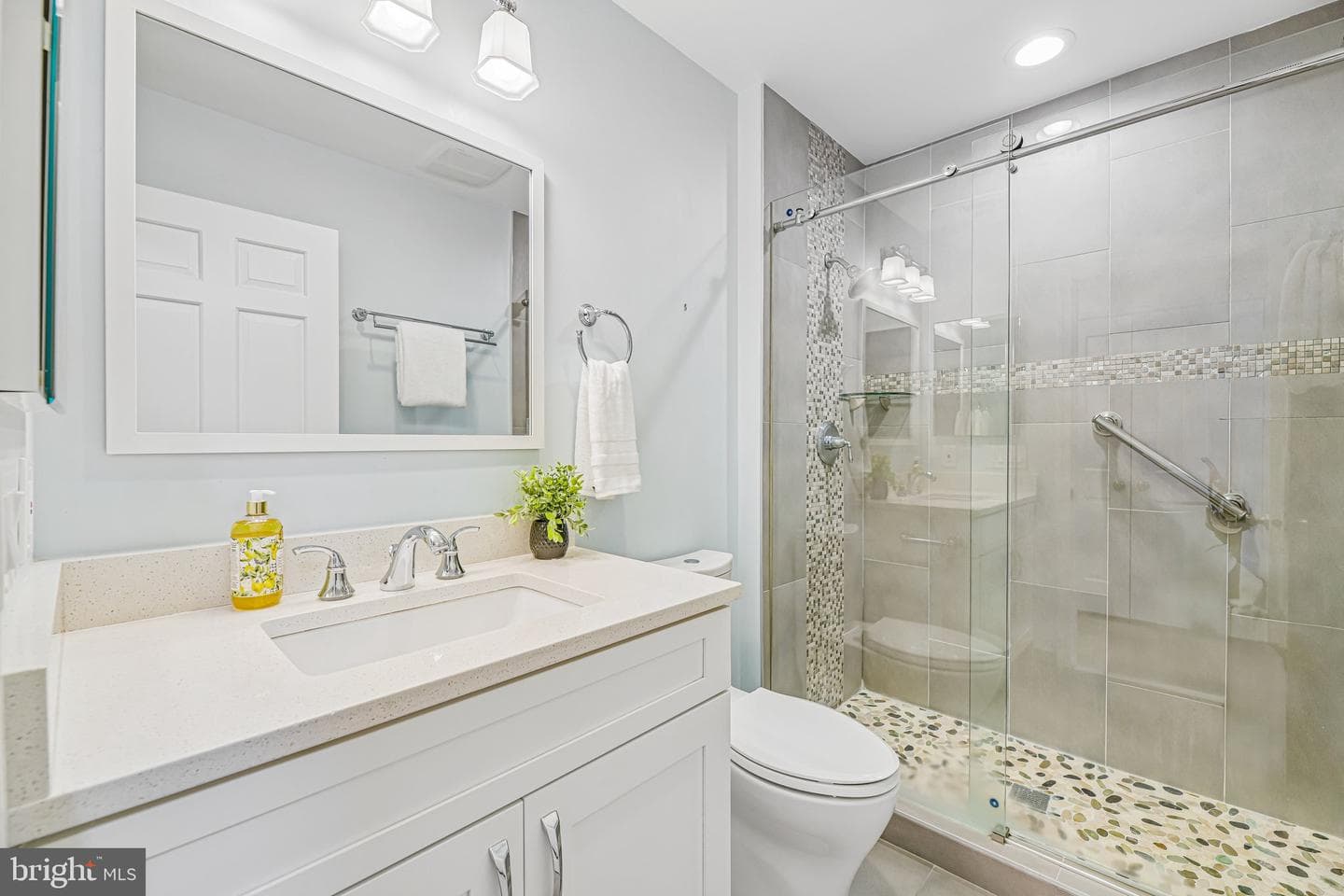 428 S Fairfax Street photo 23
