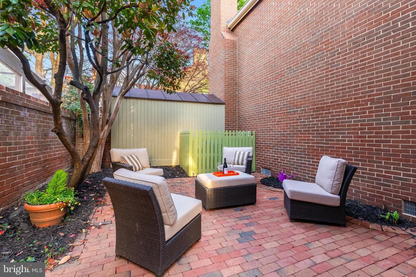 428 S Fairfax Street photo 45