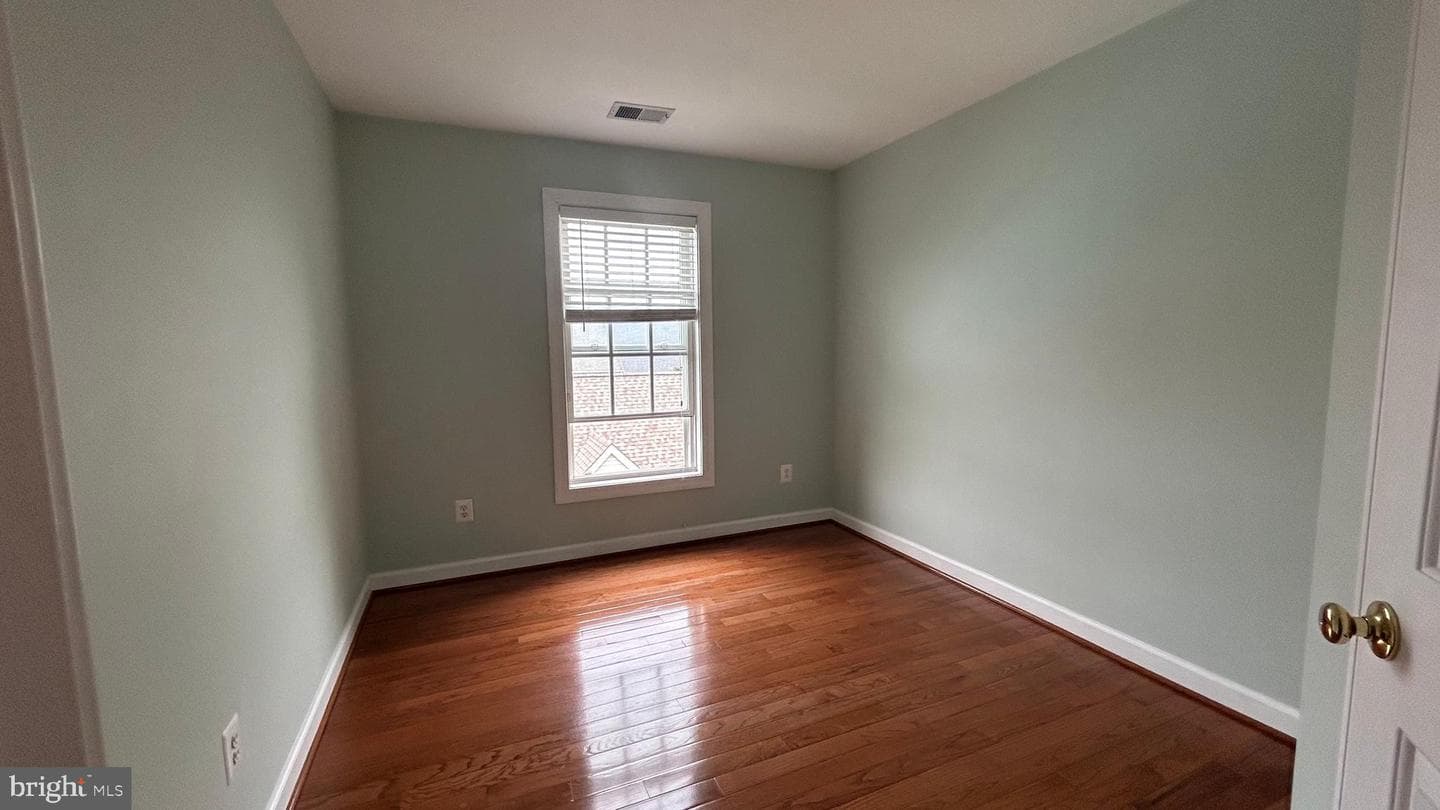 939 Harrison Circle photo 31