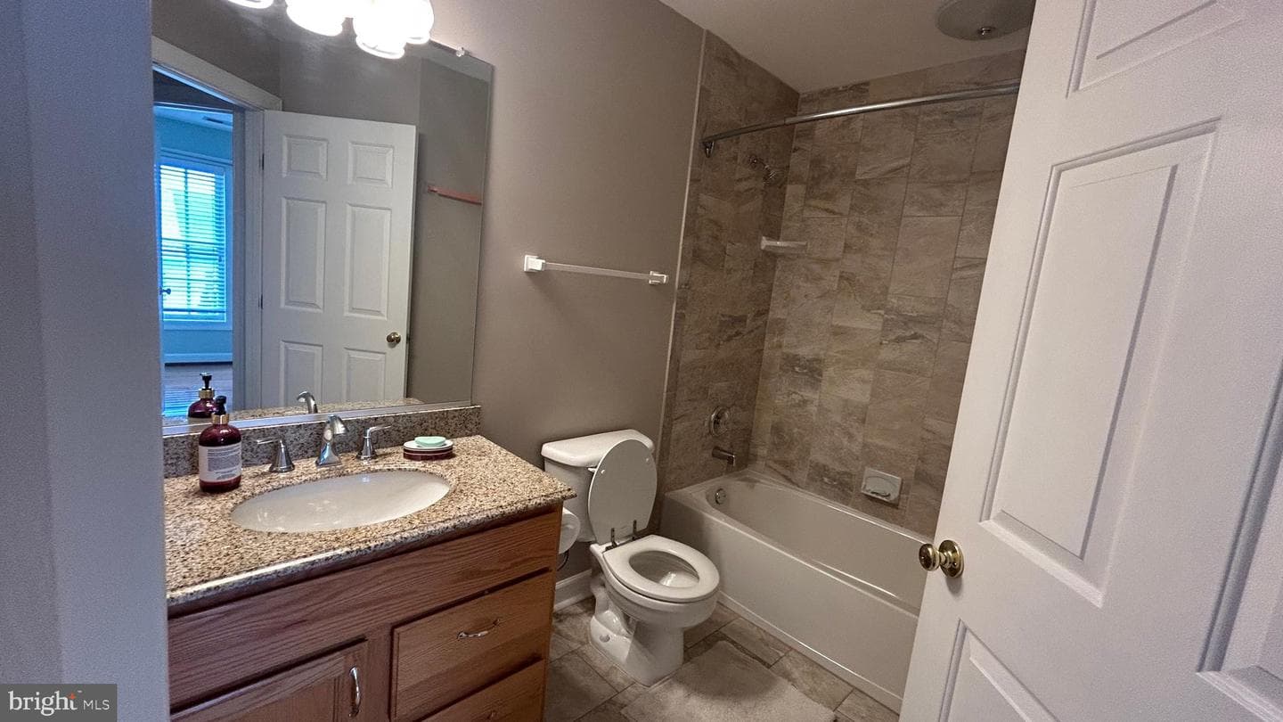 939 Harrison Circle photo 34