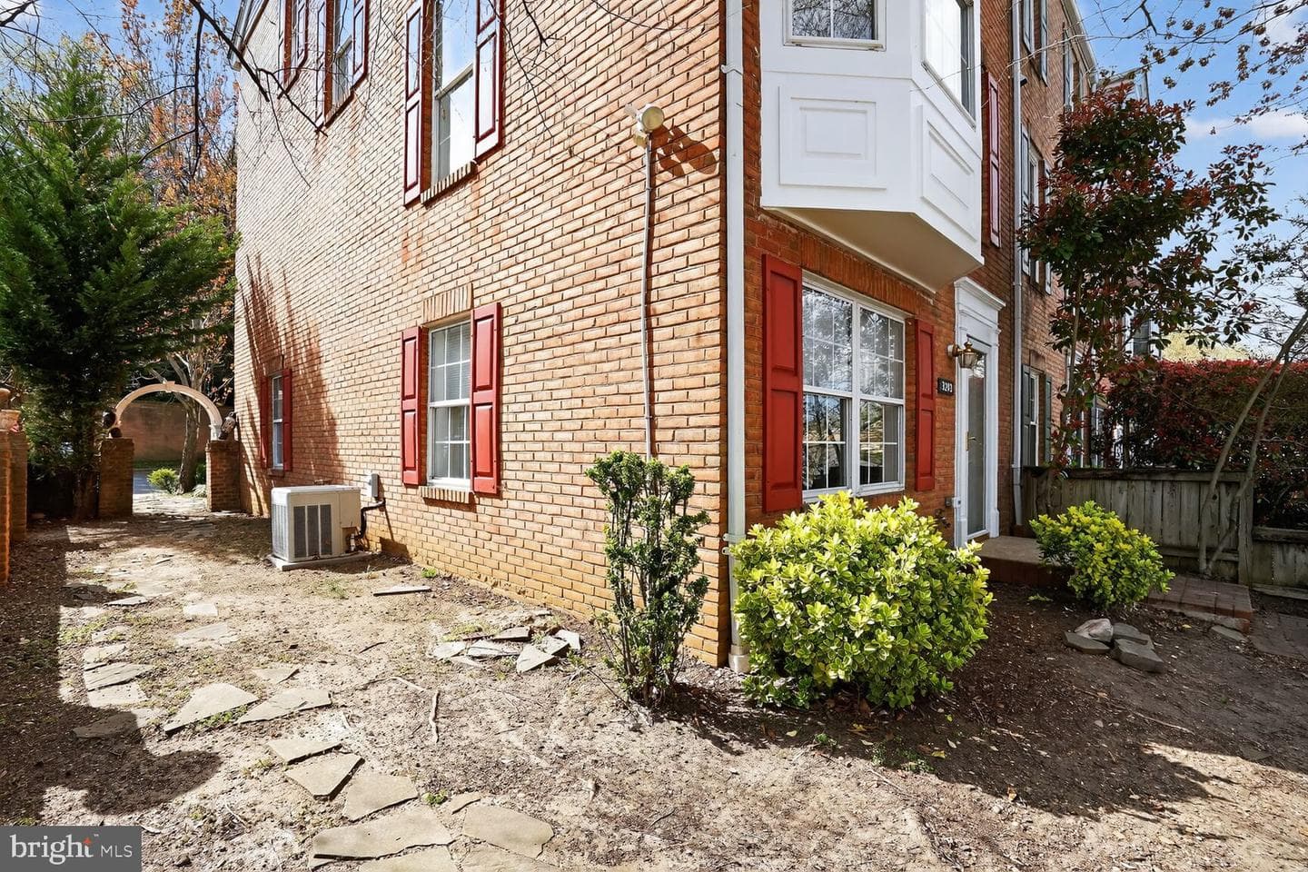 3292 Mount Vernon Ave photo 29