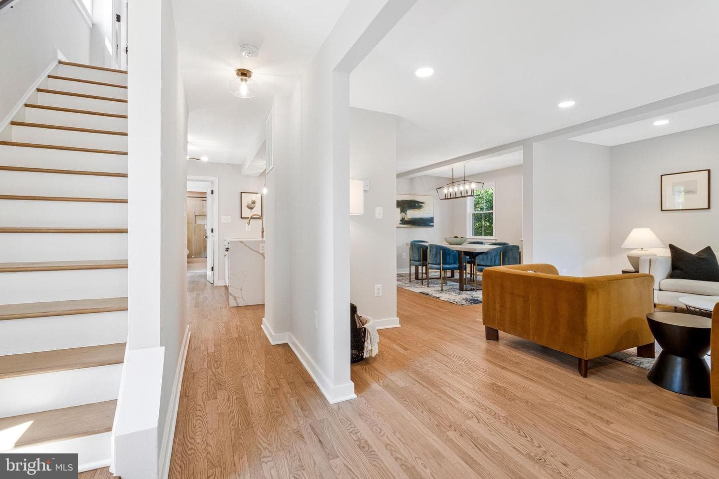 110 E Spring Street photo 3