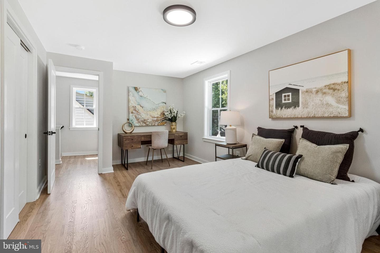 110 E Spring Street photo 30