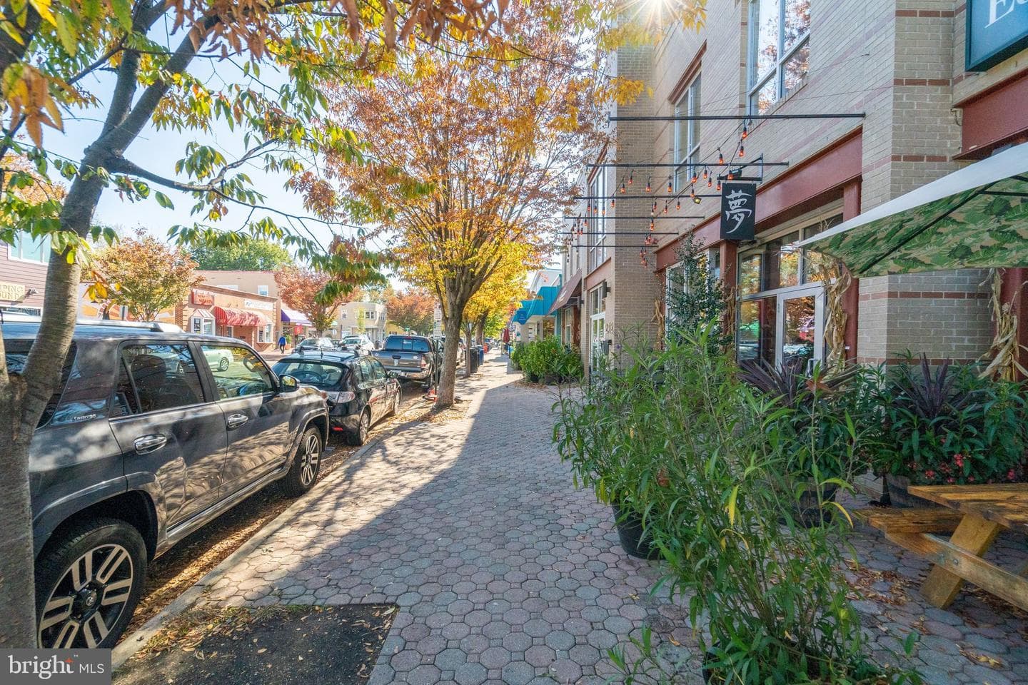 110 E Spring Street photo 48