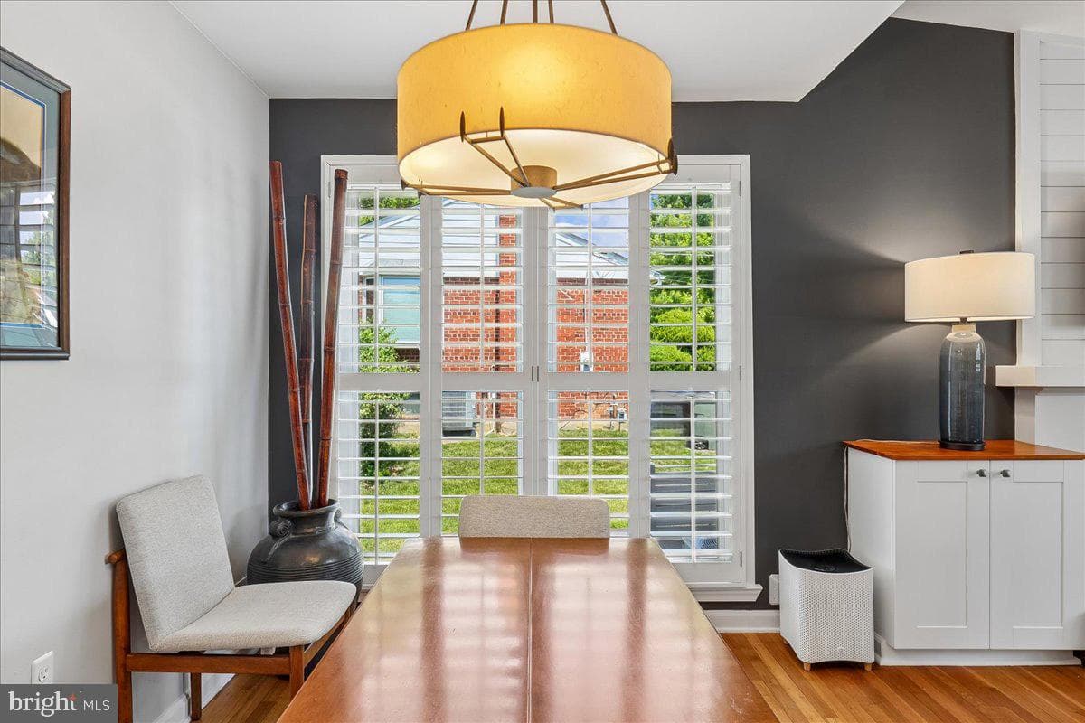 500 N Naylor Street N photo 10