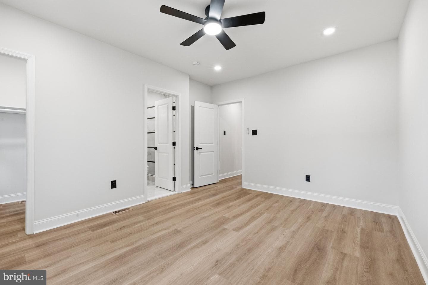 1004 Colonial Avenue photo 13