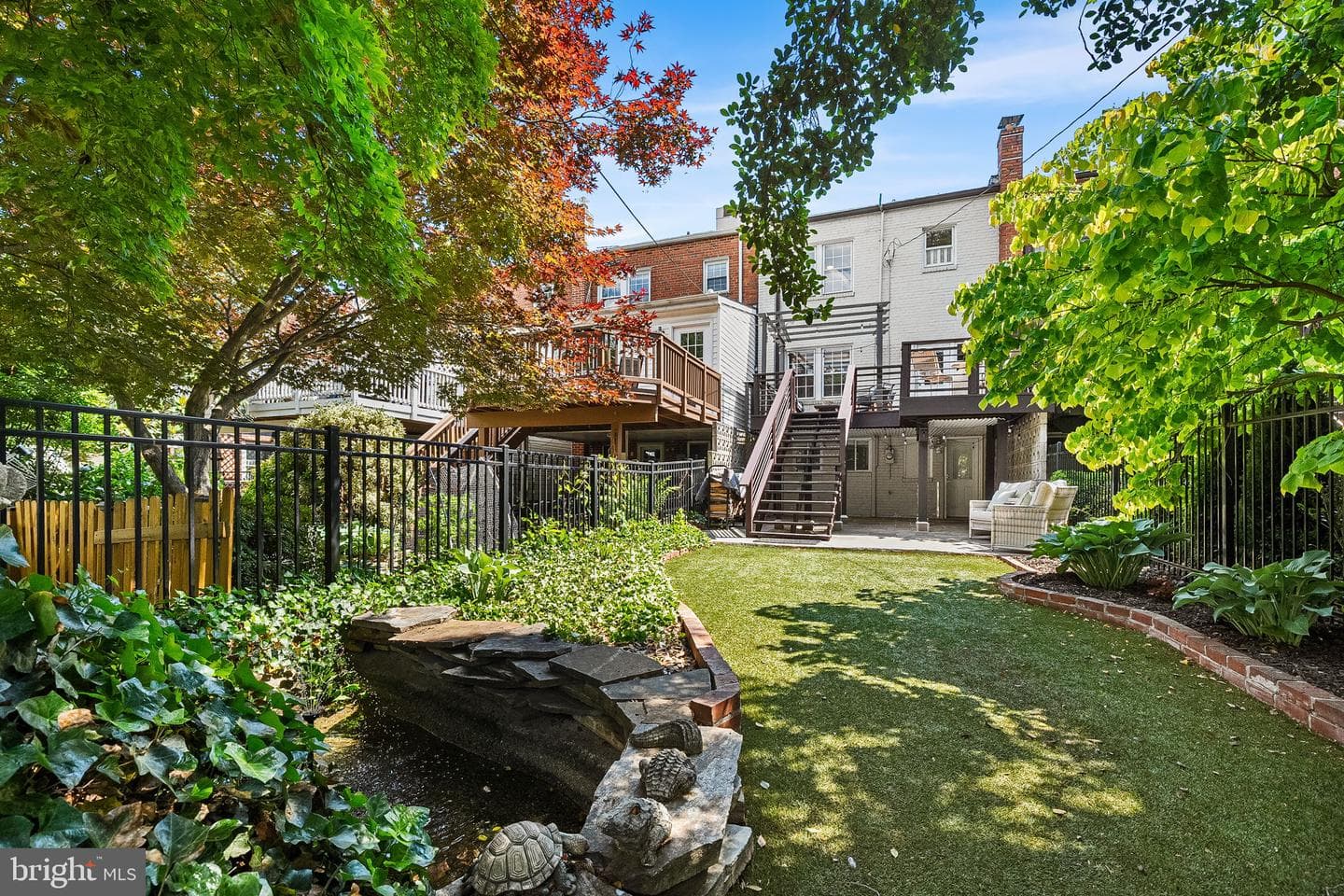 10 E Linden Street photo 36