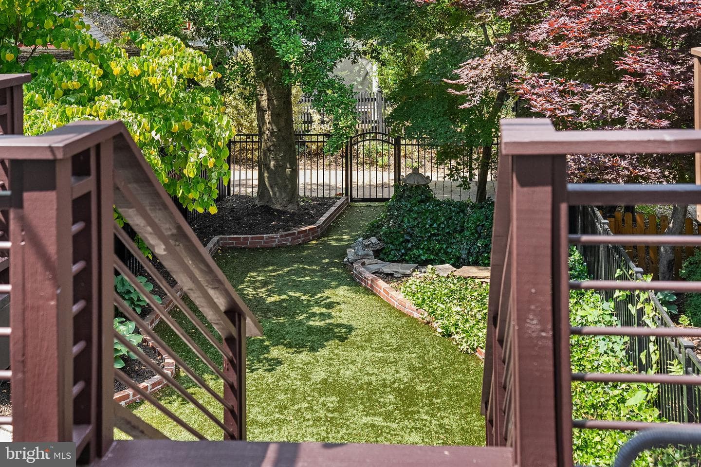 10 E Linden Street photo 42