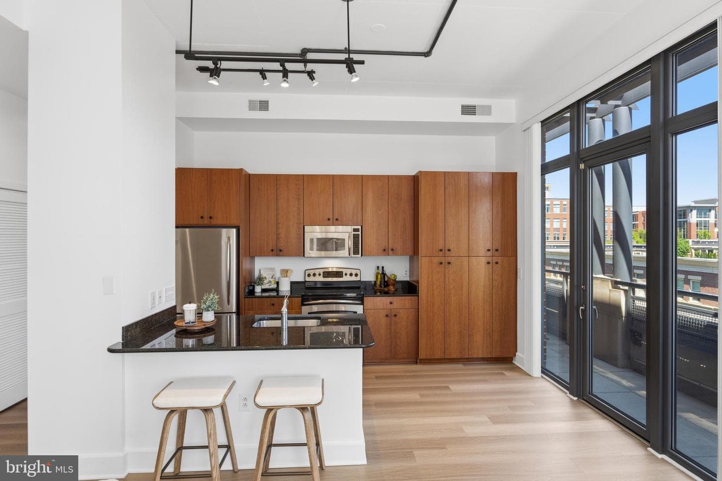 520 John Carlyle Street #402 photo 4