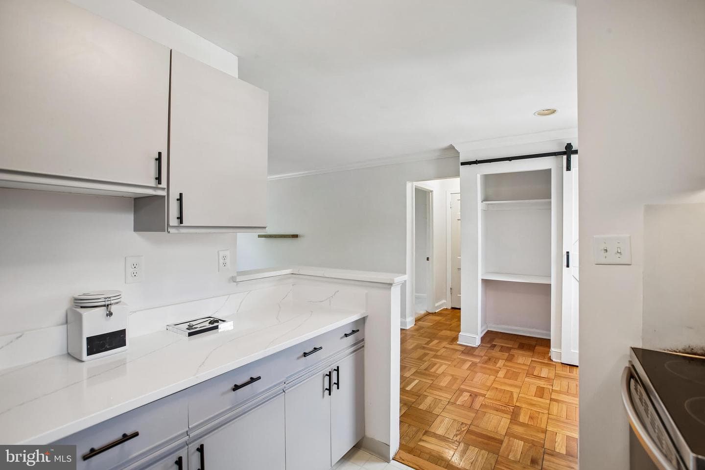 1702 W Abingdon Drive #201 photo 12
