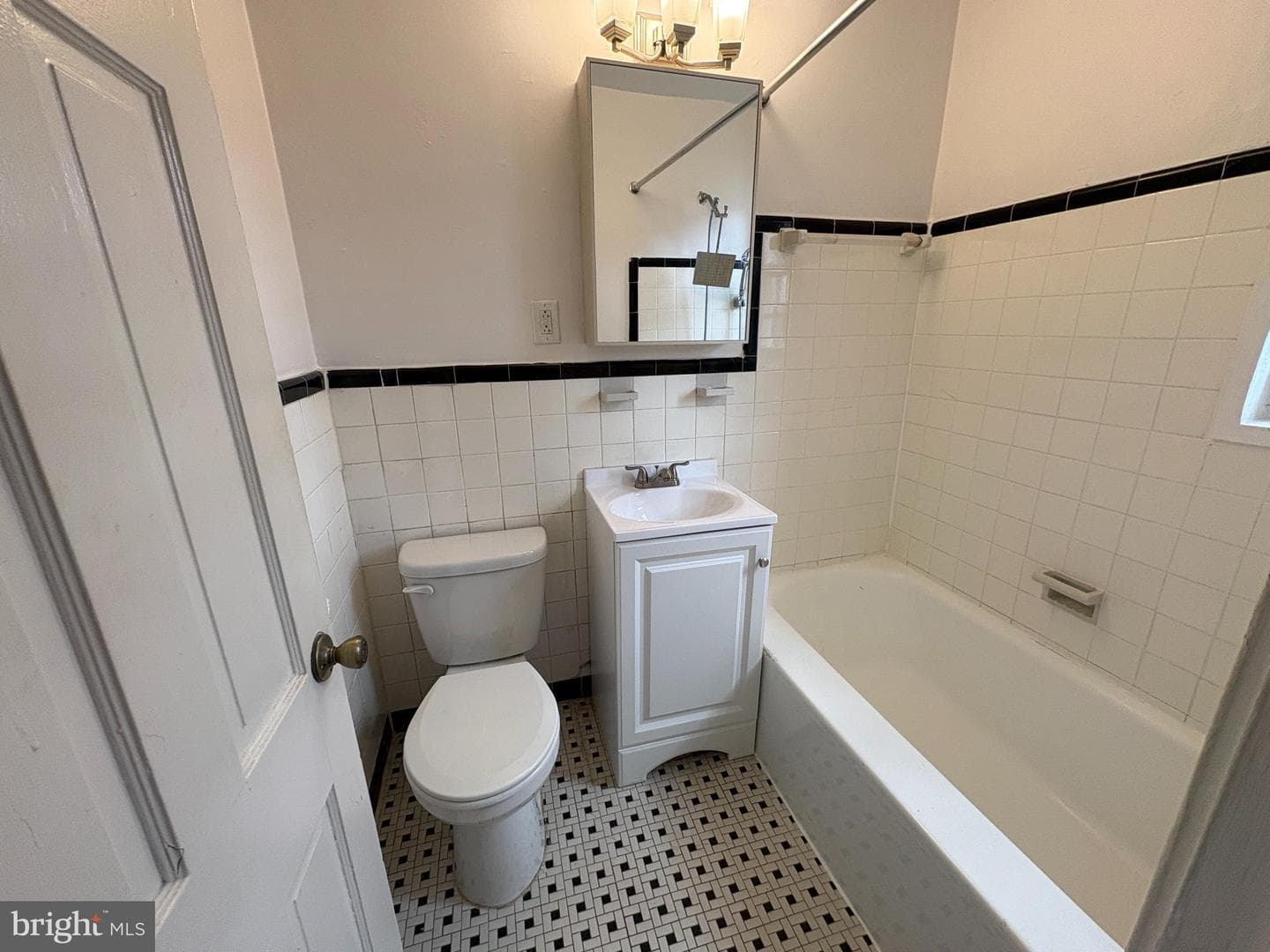 1702 W Abingdon Drive #201 photo 16