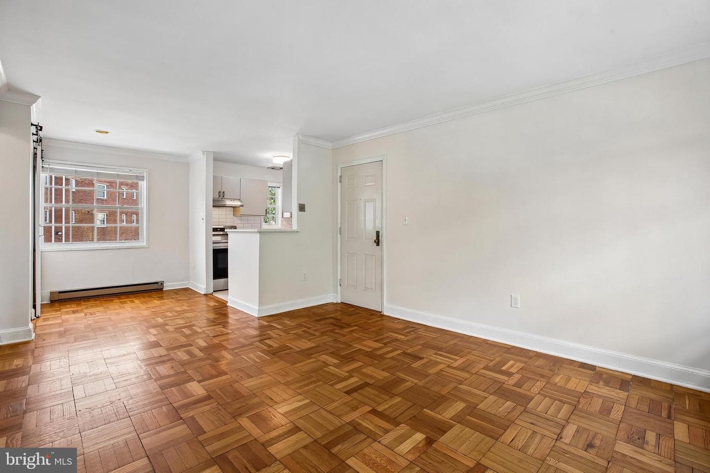 1702 W Abingdon Drive #201 photo 23