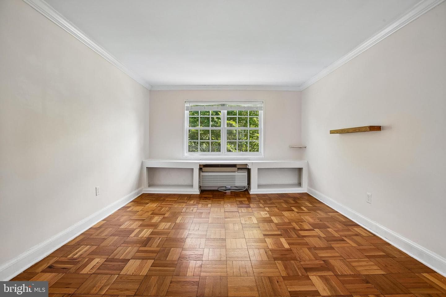 1702 W Abingdon Drive #201 photo 26