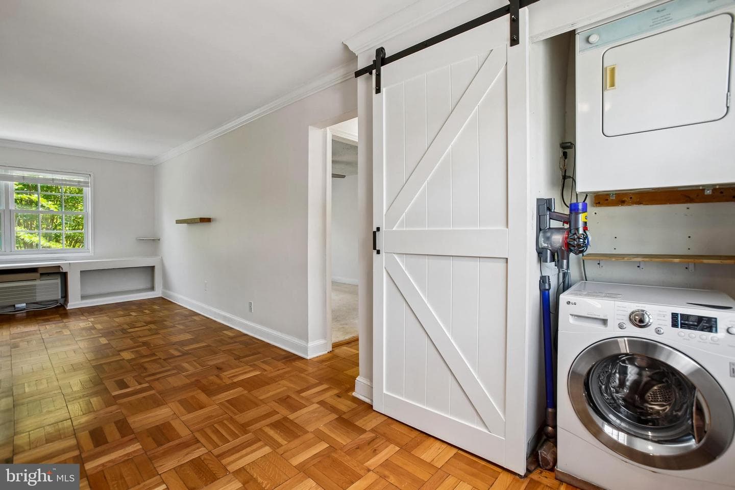 1702 W Abingdon Drive #201 photo 9
