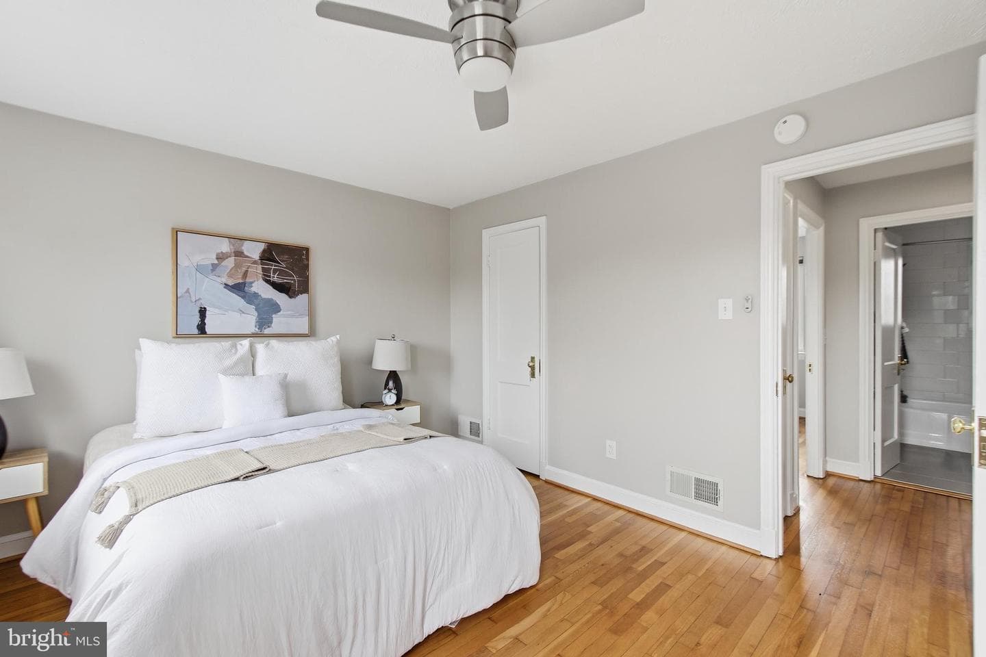 308 Wesmond Drive photo 14