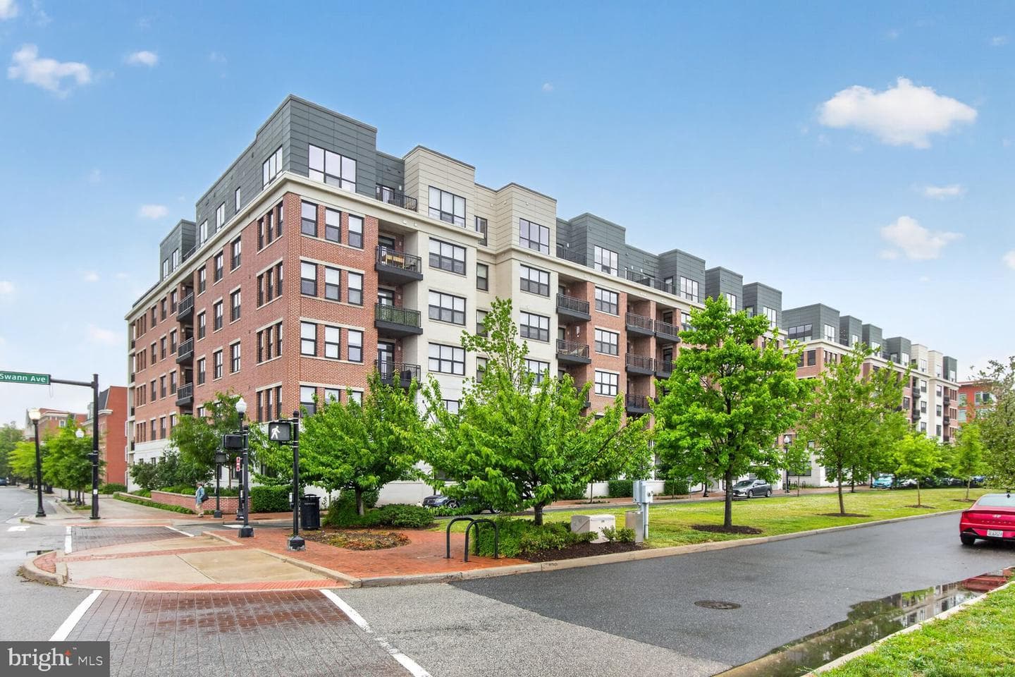 737 Swann Avenue #310, Alexandria