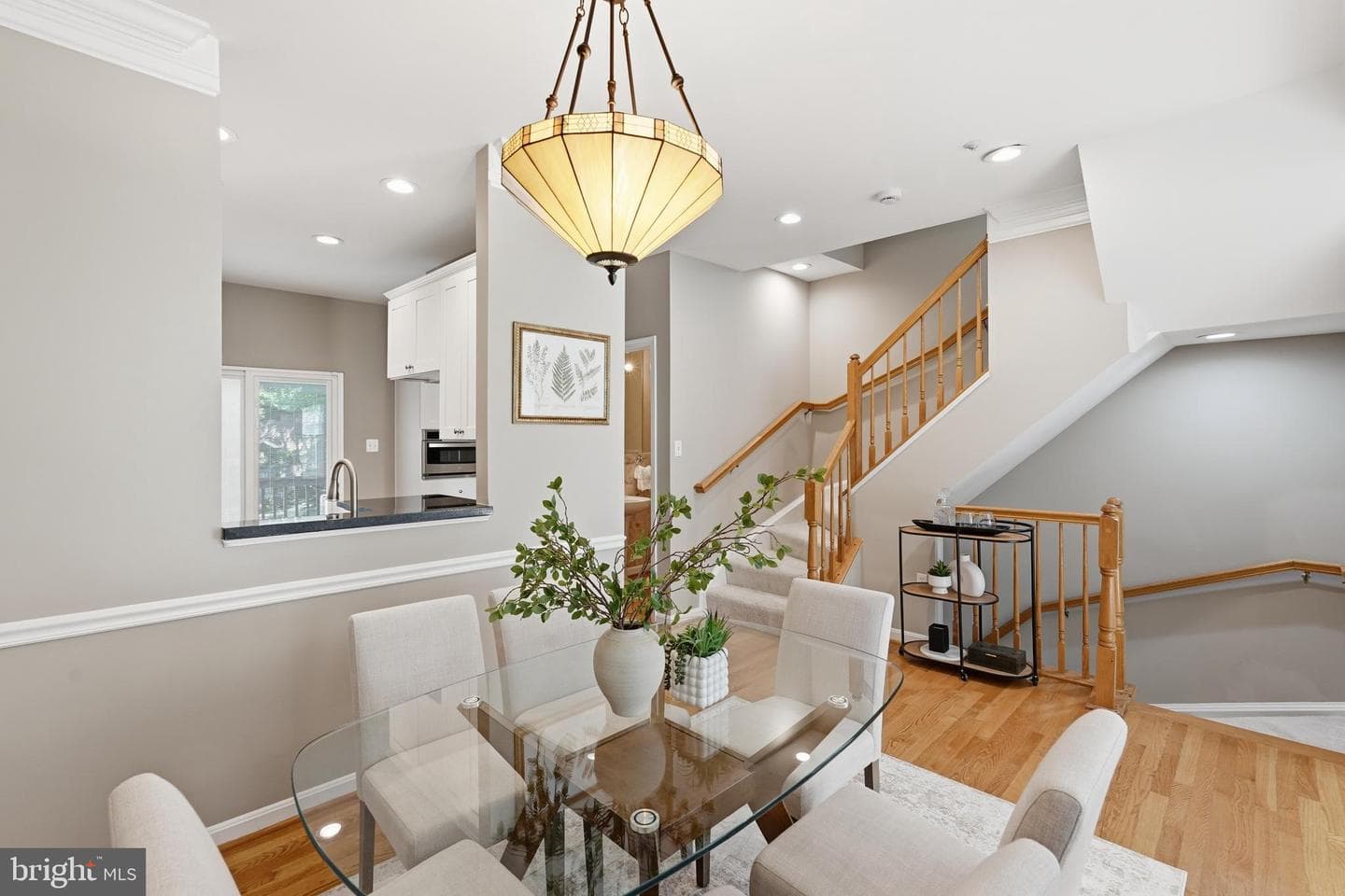 3298 Mount Vernon Avenue photo 12