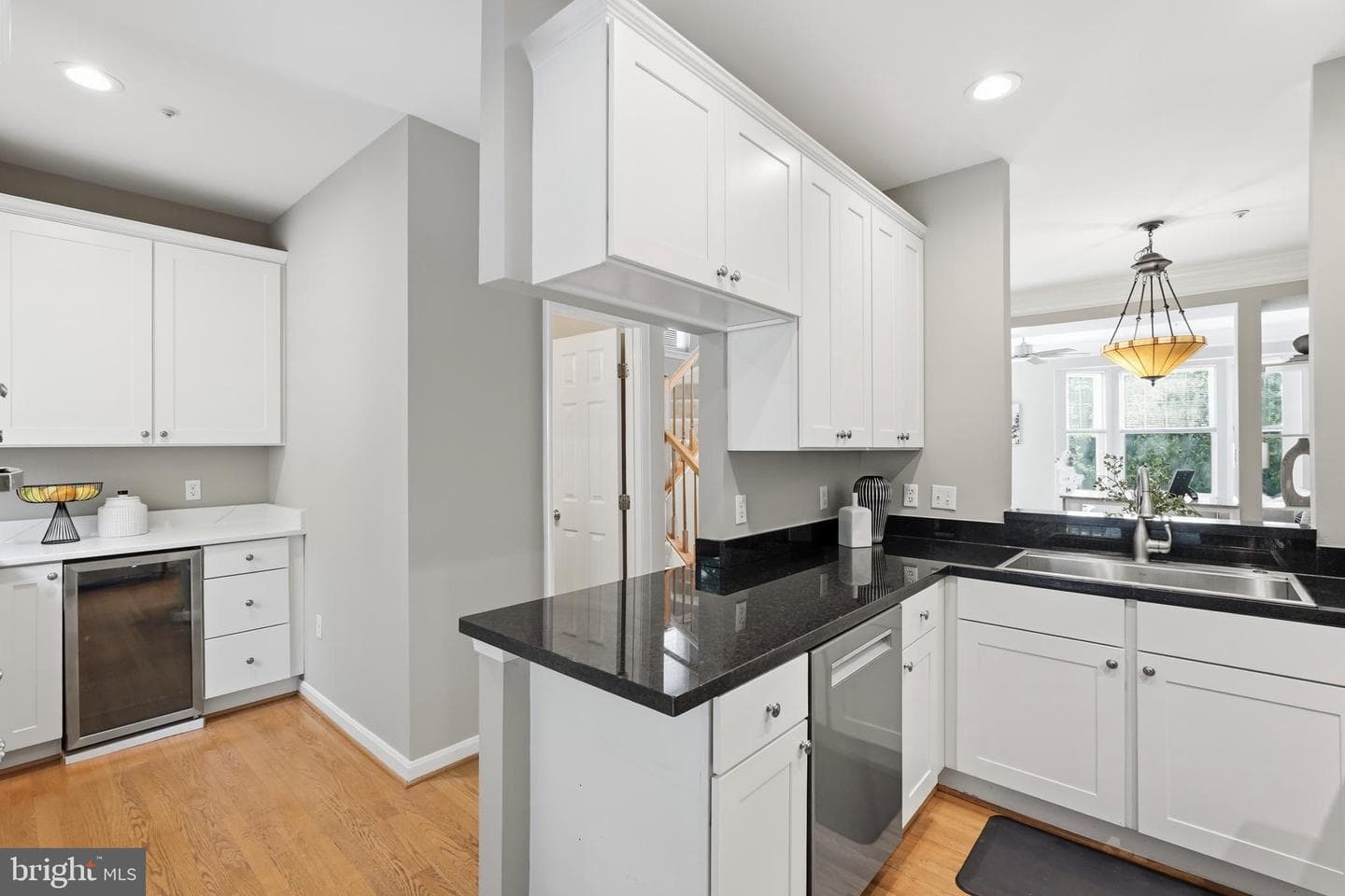 3298 Mount Vernon Avenue photo 14
