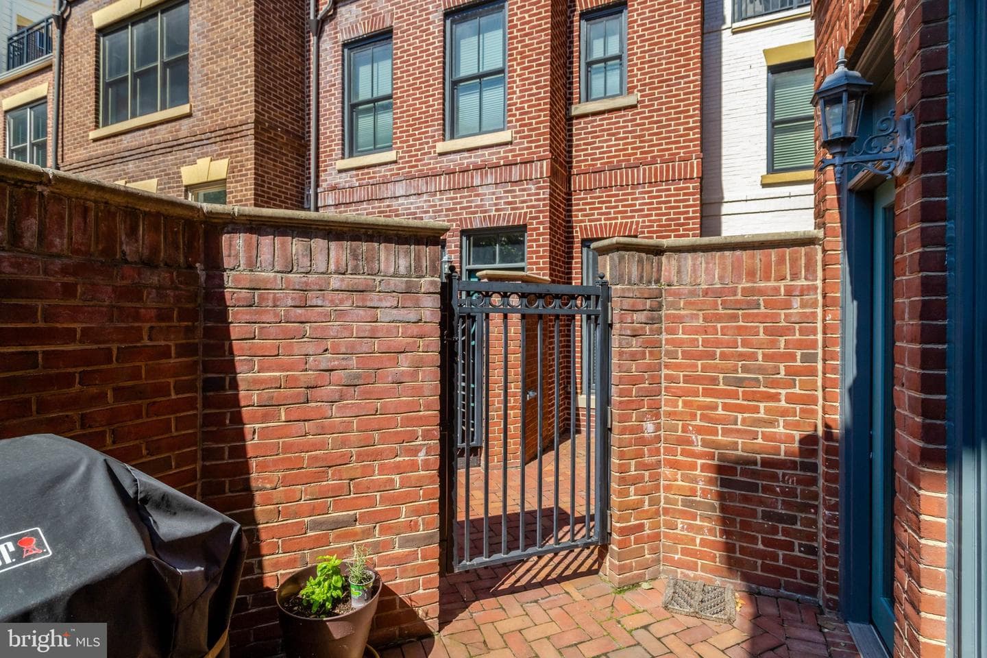1322 Duke Street photo 9