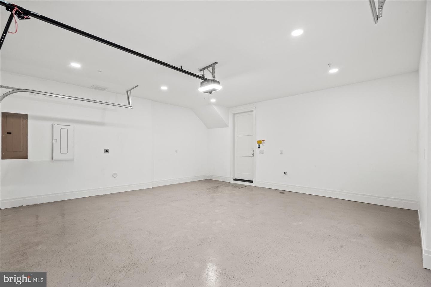 109 N West Street photo 54