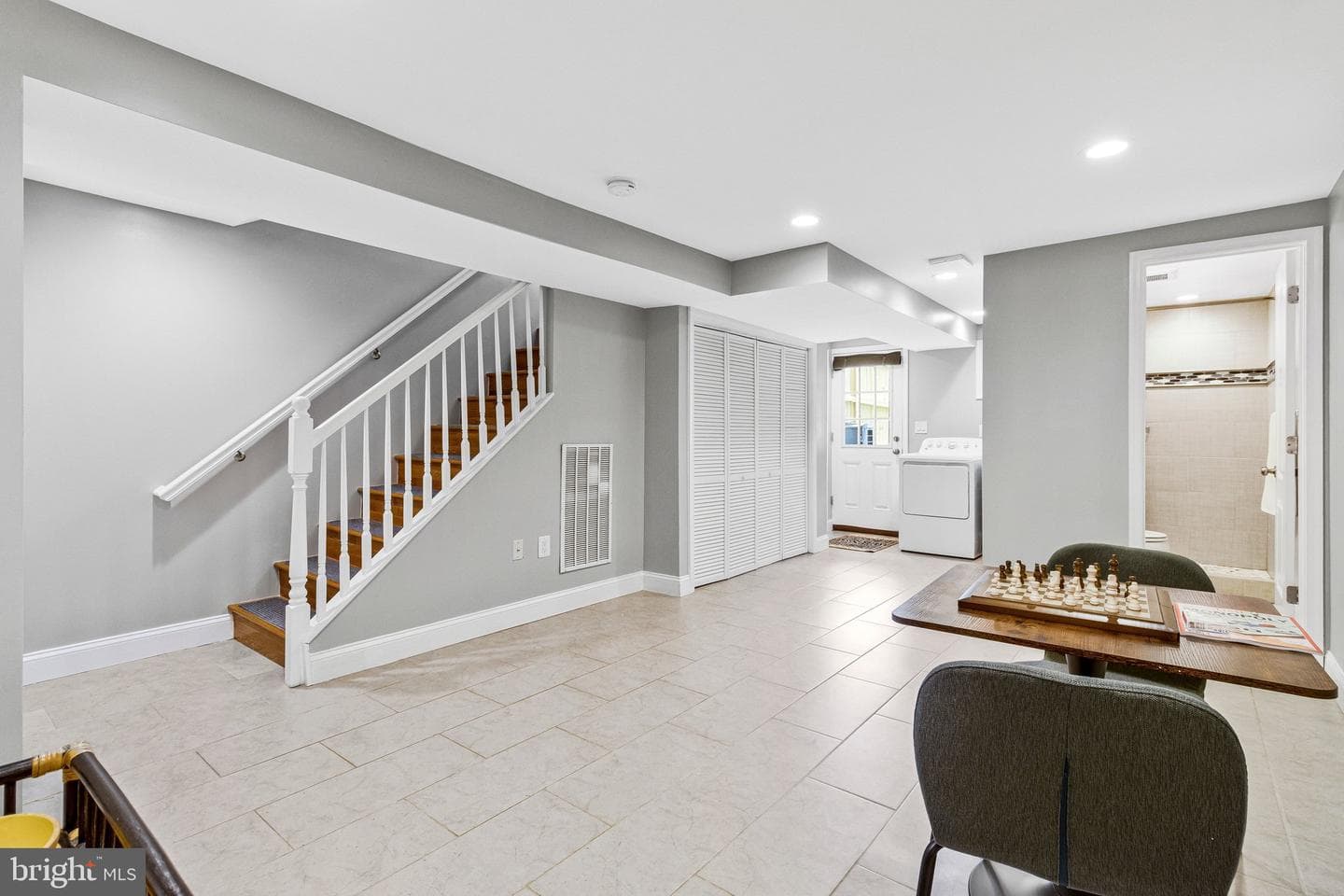 207 Evans Lane photo 37