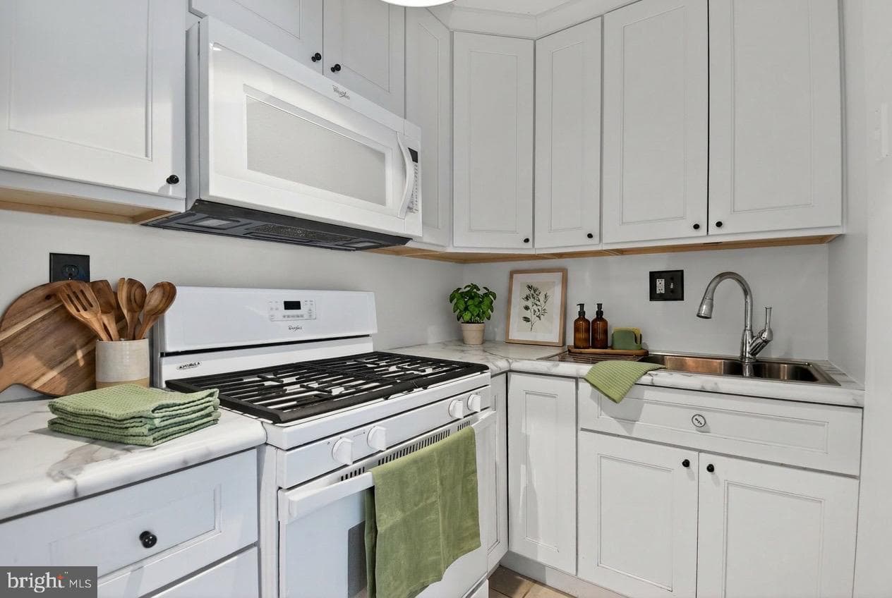 1225 Martha Custis Drive #415, Alexandria