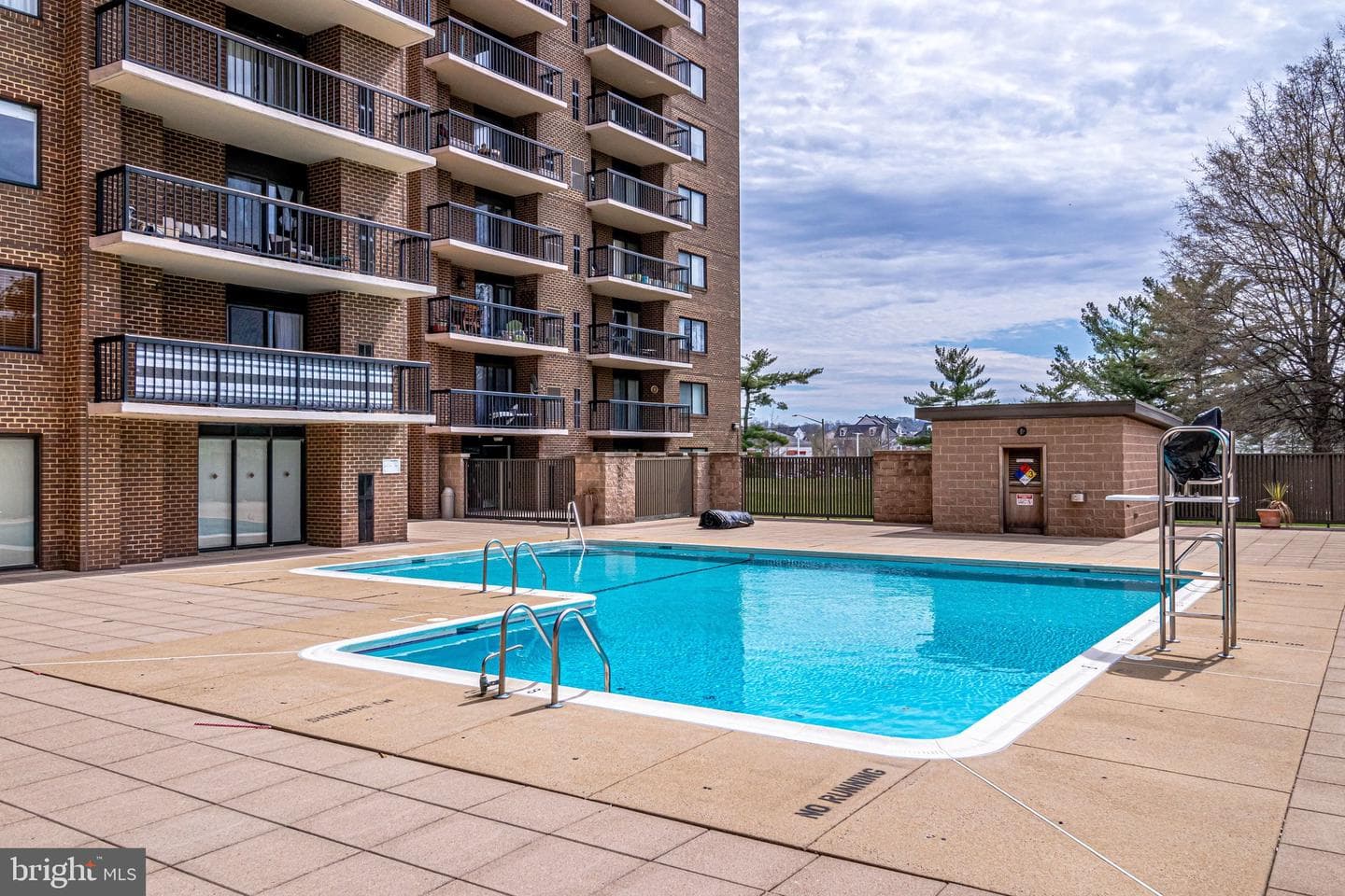 200 N Pickett Street N #206 photo 39