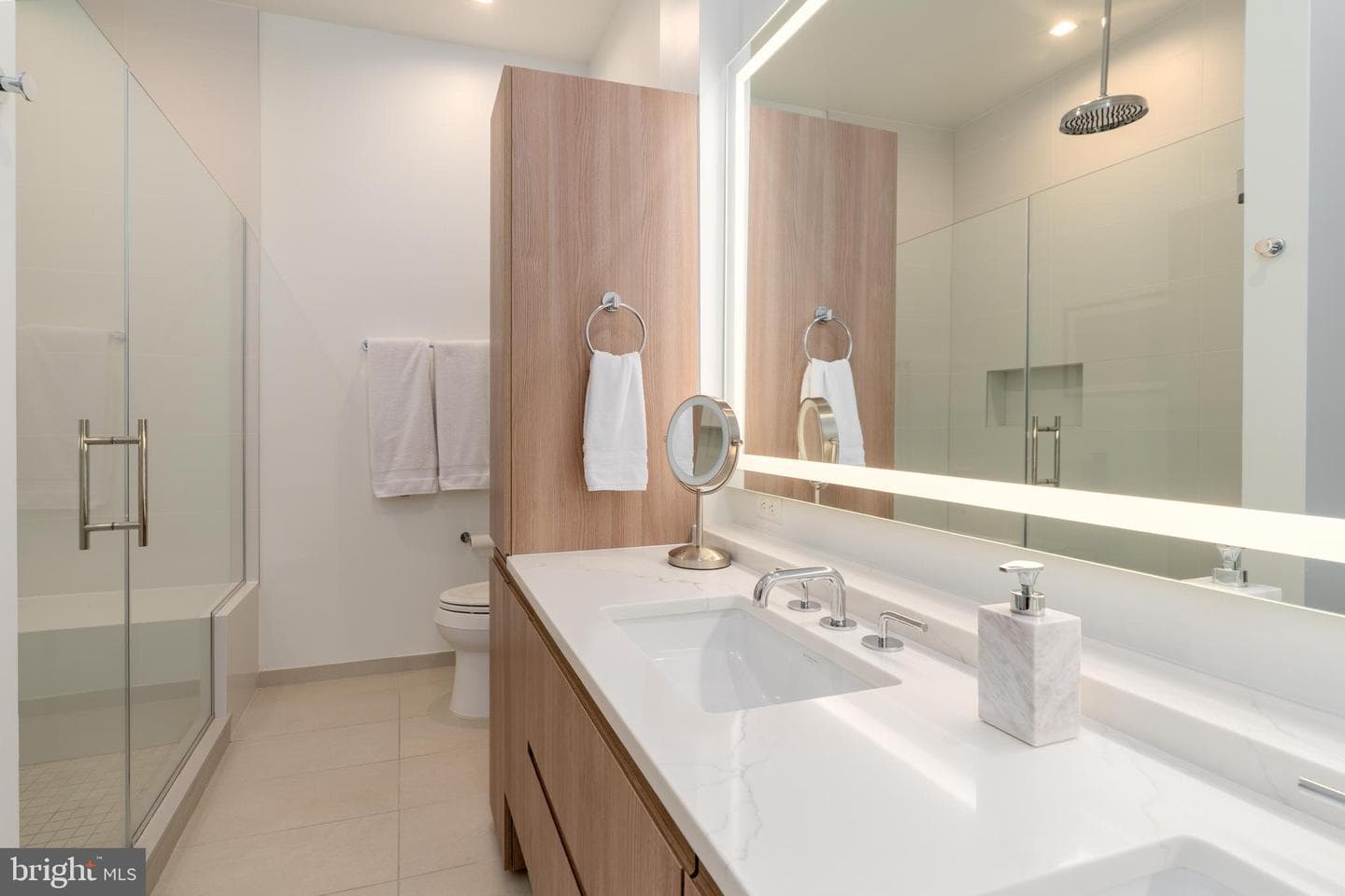 701 Swann Avenue #504 photo 19