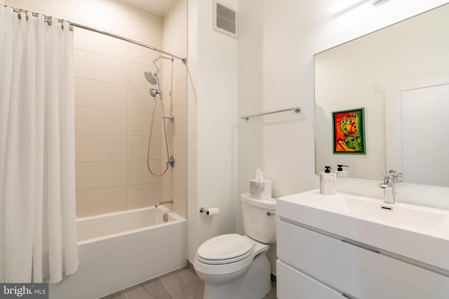 701 Swann Avenue #504 photo 23
