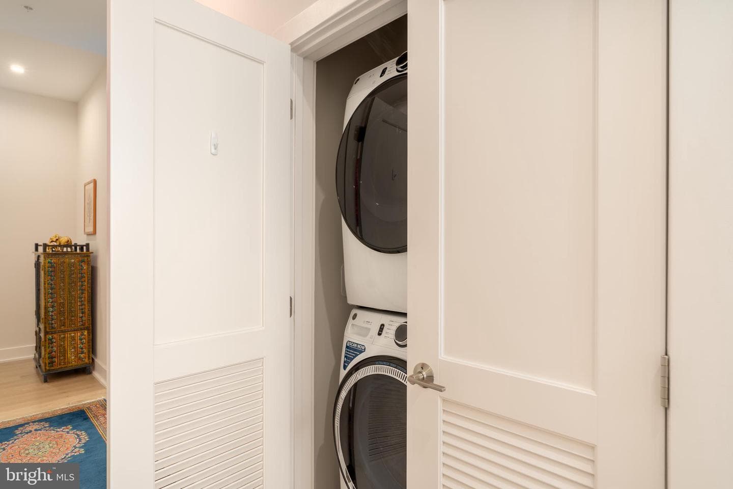 701 Swann Avenue #504 photo 24