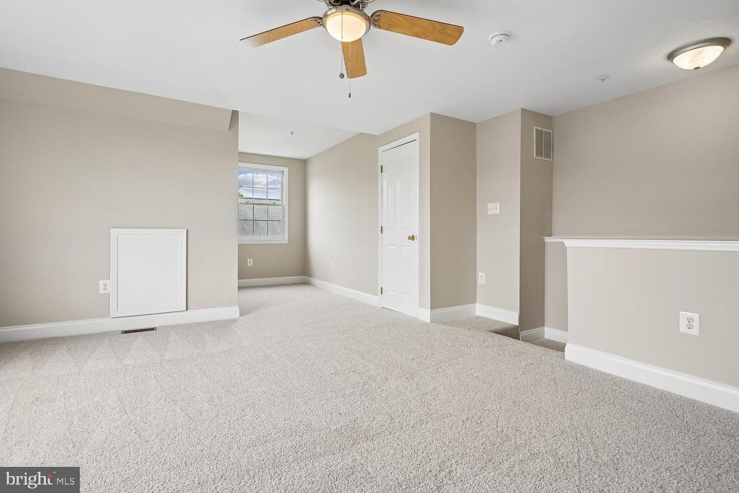 103 Meadows Lane photo 39
