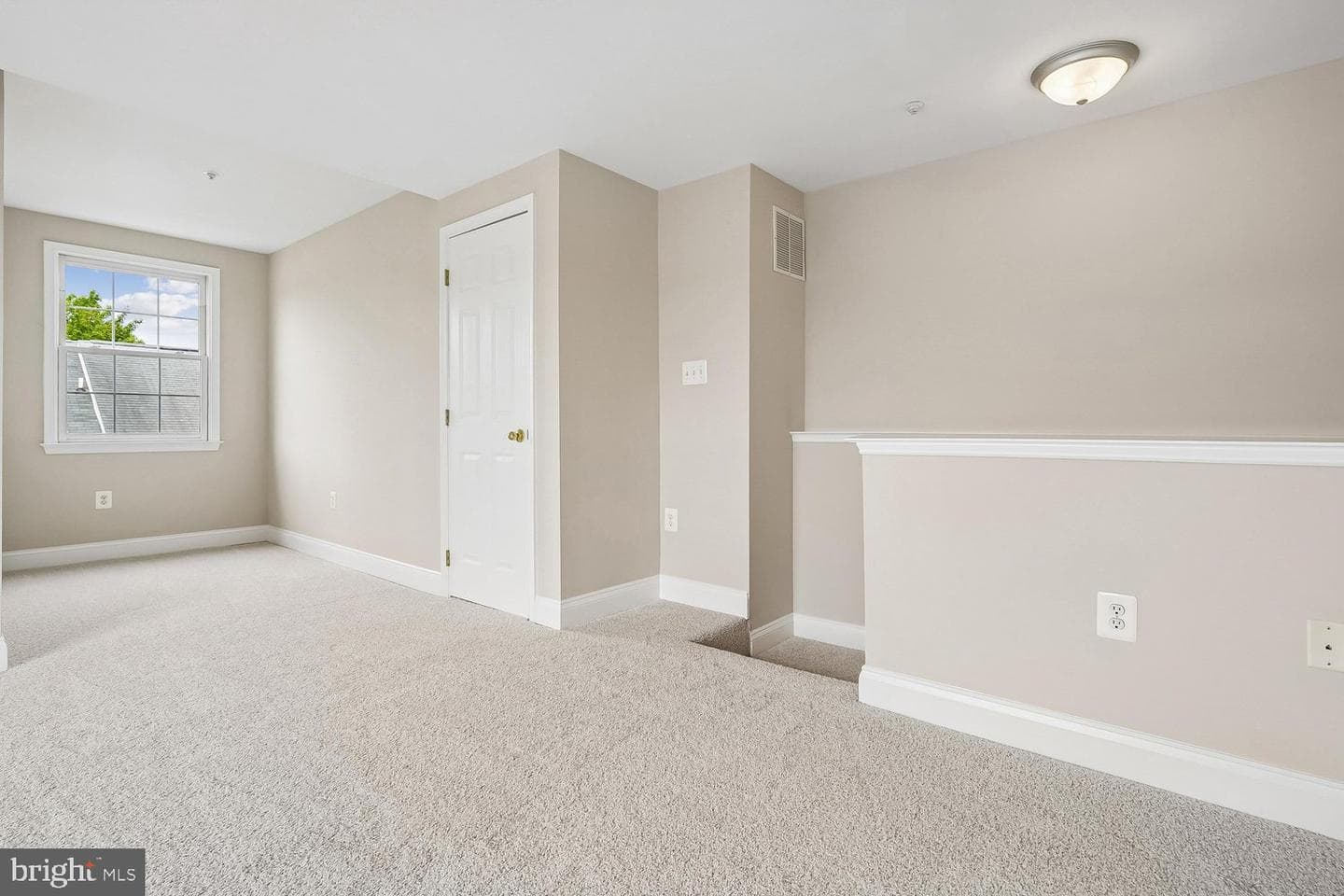 103 Meadows Lane photo 42
